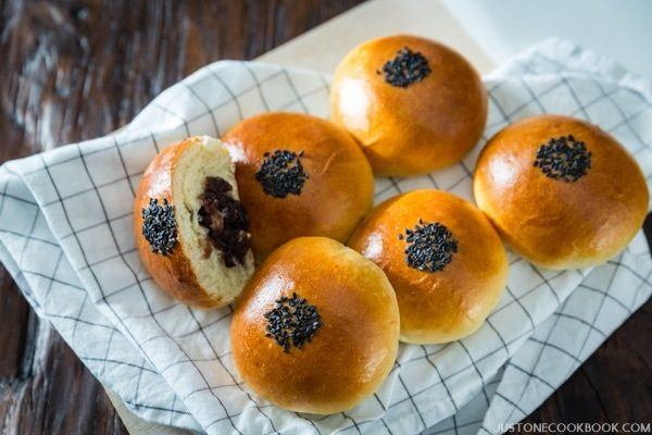 Anpan (Japanese Sweet Red Bean Buns) | Easy Japanese Recipes at JustOneCookbook.com