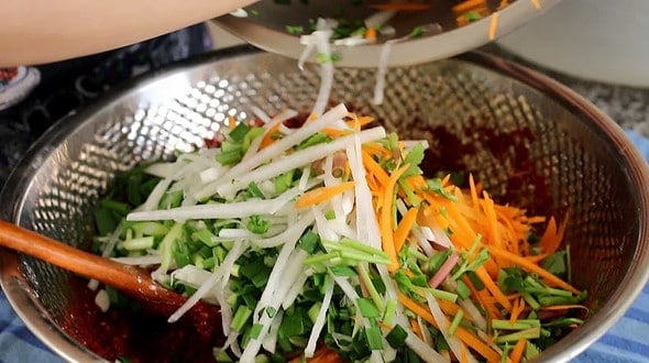 Kimchi making (김치)