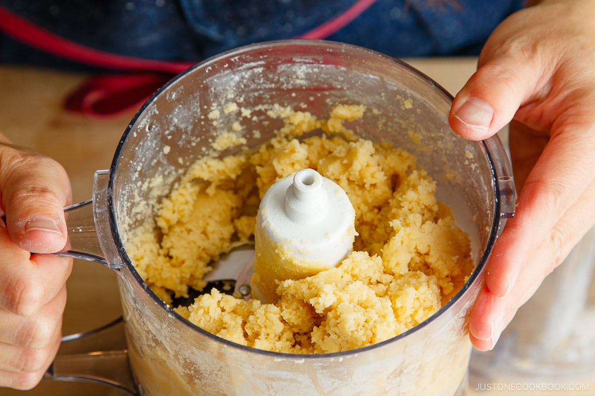 Combine ingredients to make the pastry dough.