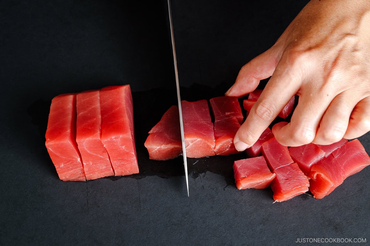 Cut the tuna into small cubes.