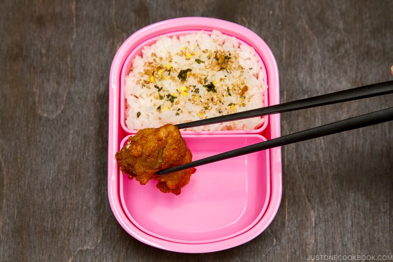 A progress of bento packing.